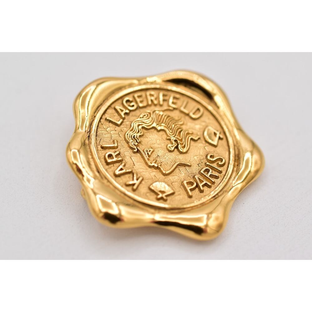 Karl Lagerfeld Vintage 1.25" Logo Seal Brooch Paris Medallion Gold Signed Bin5B - Picture 10 of 12
